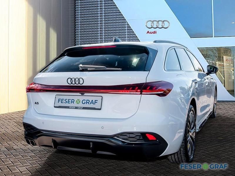 Gebraucht Audi A5 Ambiente 204 PS (150 kW) 2026 Arkonaweiß Kombi
