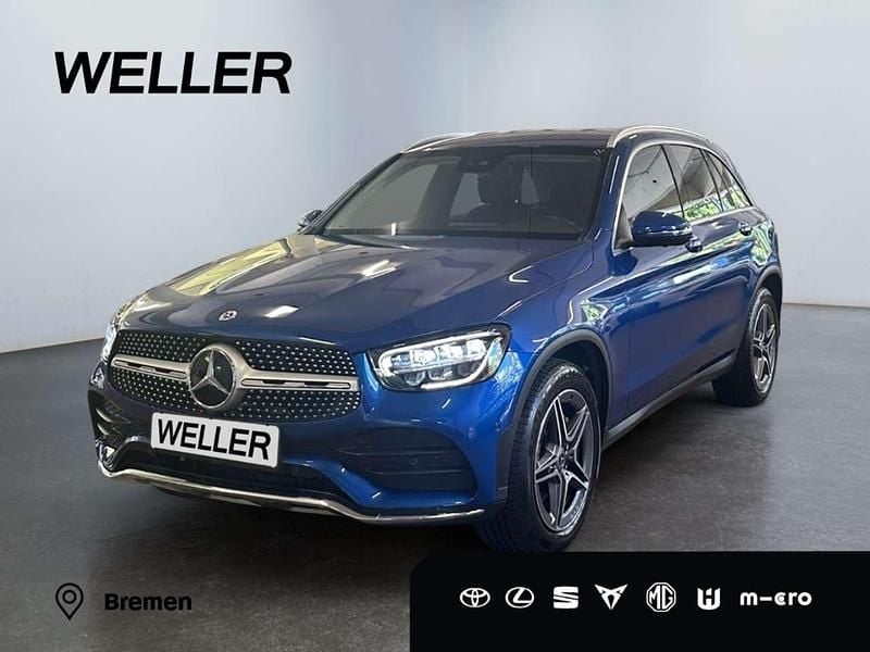 Blau Gebraucht 2022 Mercedes GLC200 AMG line SUV | 42.980 € (Guter Preis) - Bild 1/3