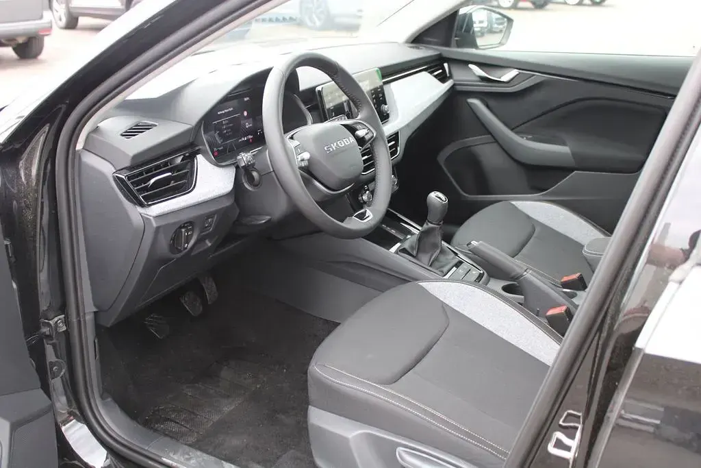 Używany Skoda Scala Selection 116 KM (85 kW) 2026 Czarny Hatchback