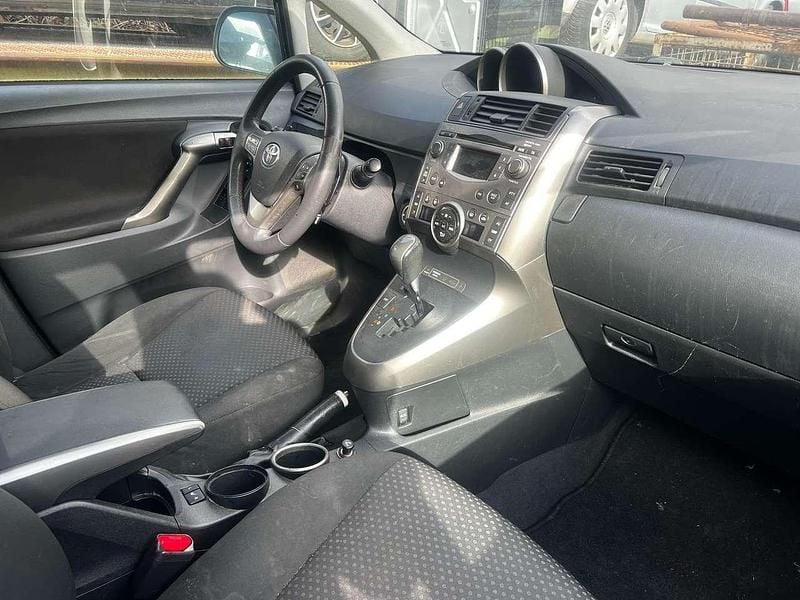 Gebraucht Toyota Verso 150 PS (110 kW) 2010 Schwarz Van / Kleinbus