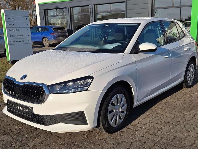 Gebraucht Skoda Fabia Ambition 80 PS (58 kW) 2022 Candy weiss Limousine