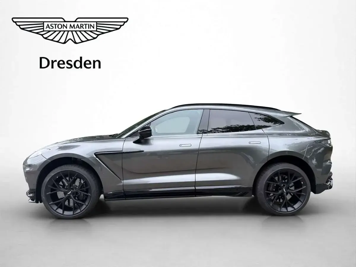 Neu Aston Martin DBX 707 707 PS (519 kW) 2026 Magnetic silver SUV