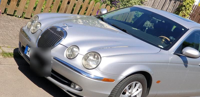 Silber Gebraucht 2002 Jaguar S-Type S Limousine | 5.000 € - Bild 1/4