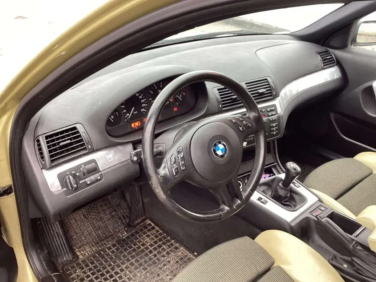Gebraucht BMW 325 192 PS (141 kW) 2002 Pistaziengrün Kleinwagen