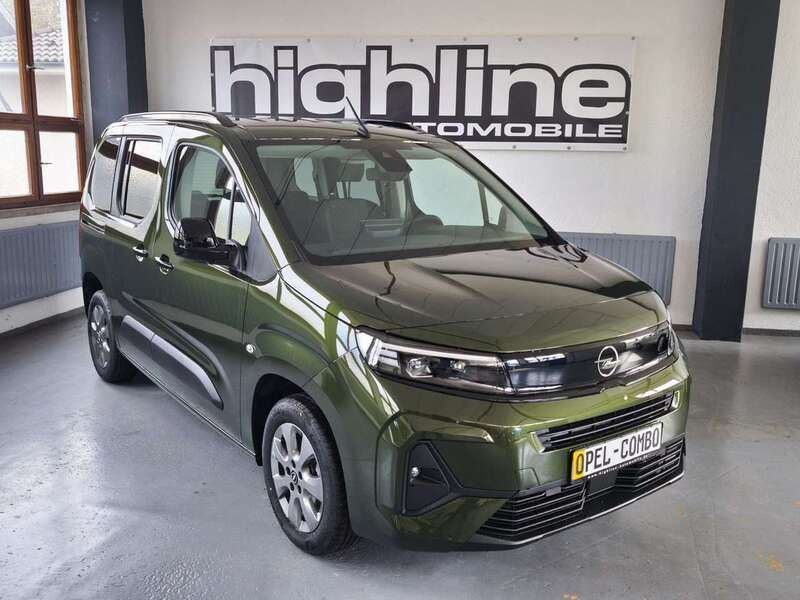 Grün Neu 2025 Opel Combo Life Edition Van / Kleinbus | 24.480 € (Guter Preis) - Bild 1/4