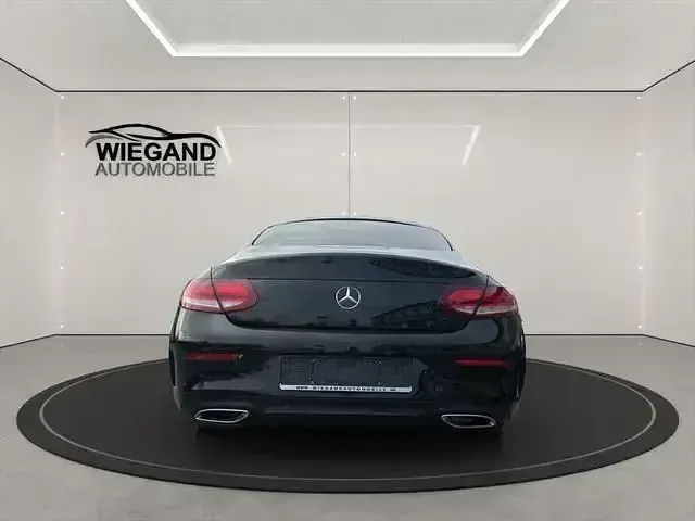 Gebraucht Mercedes C300 AMG line 245 PS (180 kW) 2016 Schwarz Coupé