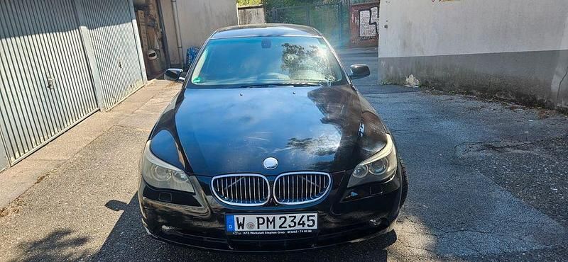 Schwarz Gebraucht 2006 BMW 535 Basis Kombi | 3.999 € - Bild 1/4