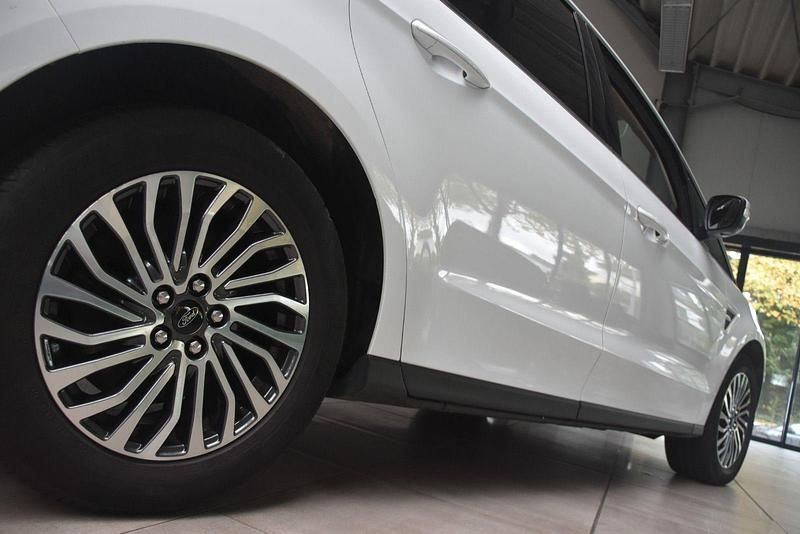 Gebraucht Ford S-MAX Titanium 190 PS (139 kW) 2019 Weiß Van / Kleinbus