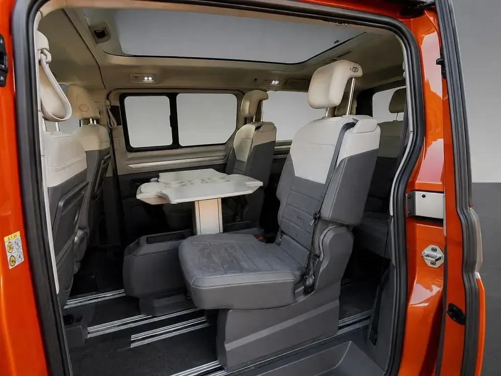 Gebraucht VW Multivan Style 150 PS (110 kW) 2024 Van / Kleinbus
