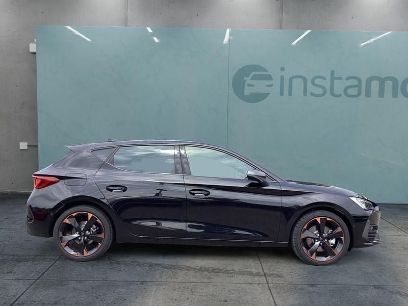 Second-hand Cupra Leon 150 CP (110 kW) 2024 Negru Hatchback