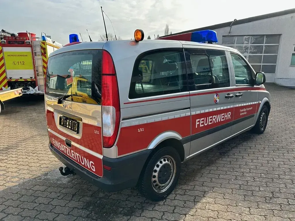 Gebraucht Mercedes Vito 150 PS (110 kW) 2008 Silber Van