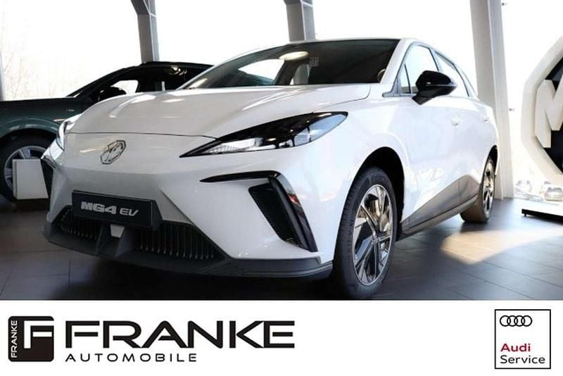 Neu MG MG4 EV 125 kW (170 PS) 2025 Dover white (weiß) Kleinwagen