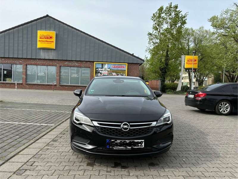 Gebraucht 2017 Opel Astra Limousine | 9.000 € (Guter Preis) - Bild 1/4