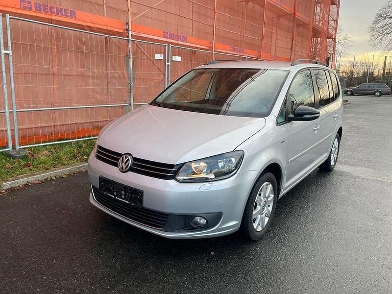 Silber Gebraucht 2013 VW Touran Match Van / Kleinbus | 6.499 € (Guter Preis) - Bild 1/4