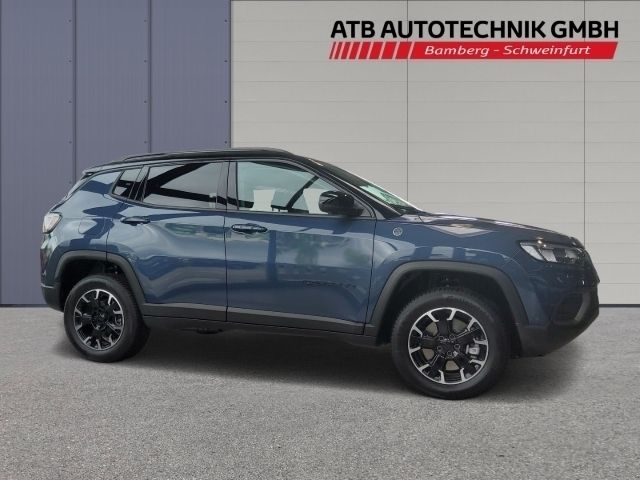Gebraucht Jeep Compass Trailhawk 241 PS (177 kW) 2023 Blue shade metallic clear coat (blau) SUV
