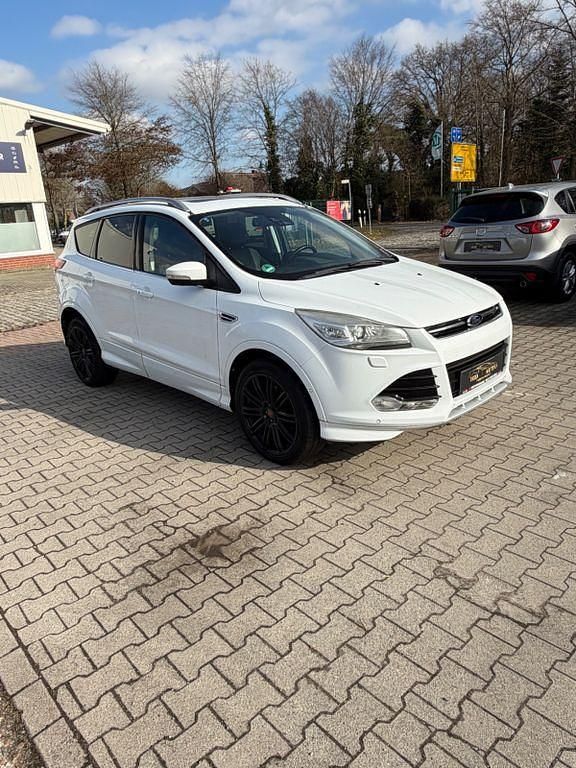 Gebraucht Ford Kuga Individual 163 PS (119 kW) 2014 Weiß SUV