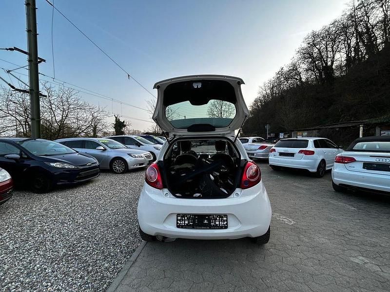 Gebraucht Ford Ka Titanium 69 PS (50 kW) 2016 Weiß