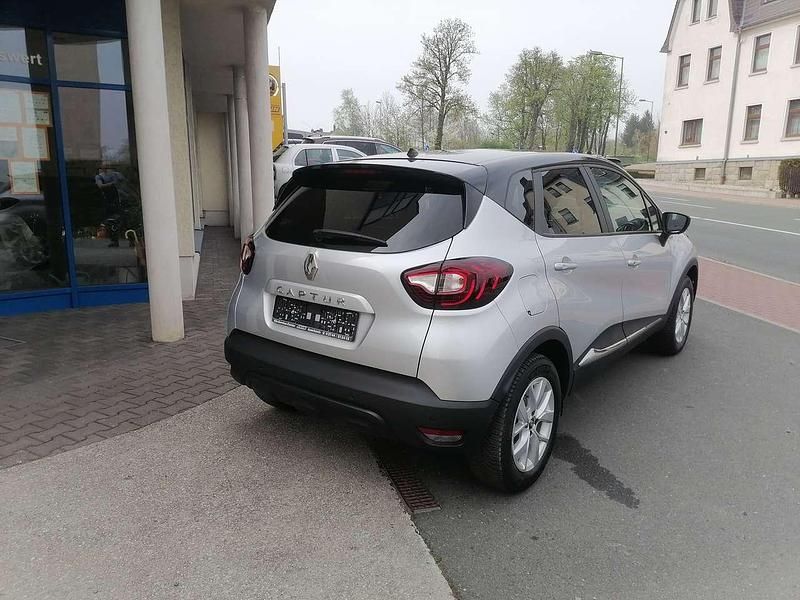 Gebraucht Renault Captur LIMITED 90 PS (66 kW) 2019 Silber SUV