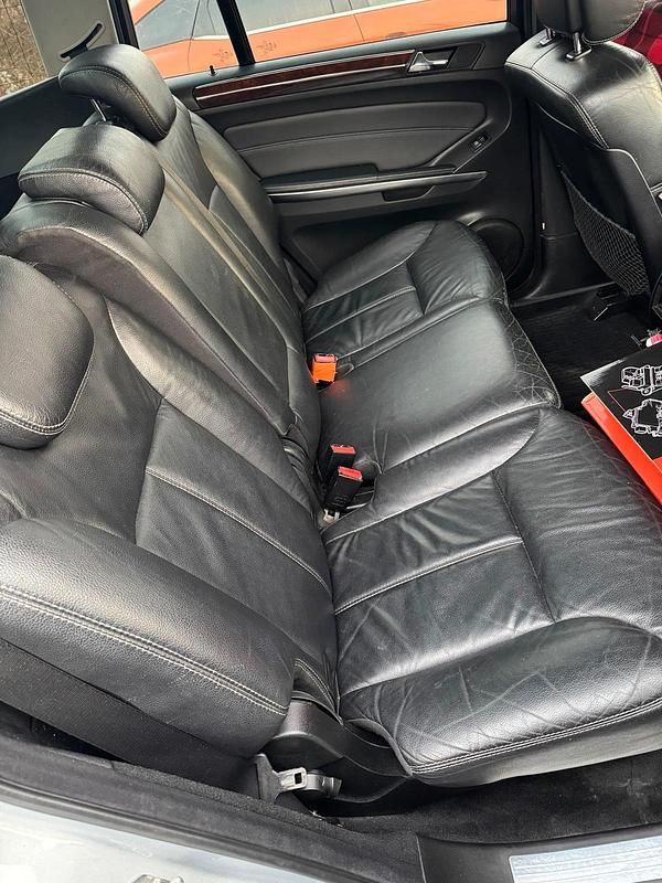 Gebraucht Mercedes GL320 224 PS (164 kW) 2009 Silber SUV