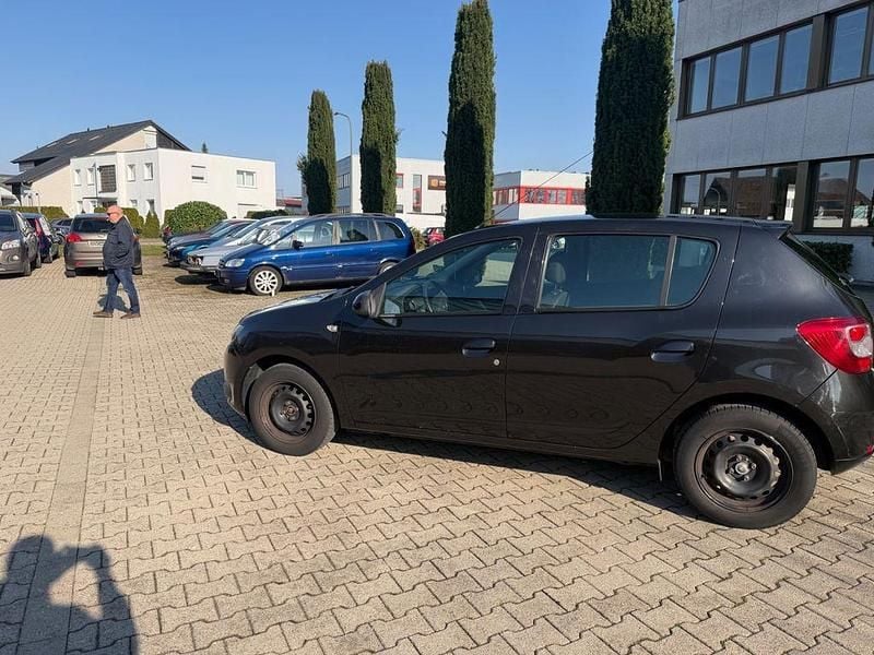 Gebraucht Dacia Sandero Lauréate 90 PS (66 kW) 2012 Schwarz Limousine
