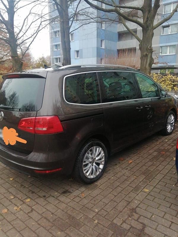 Gebraucht VW Sharan 180 PS (132 kW) 2015 Braun Van / Kleinbus