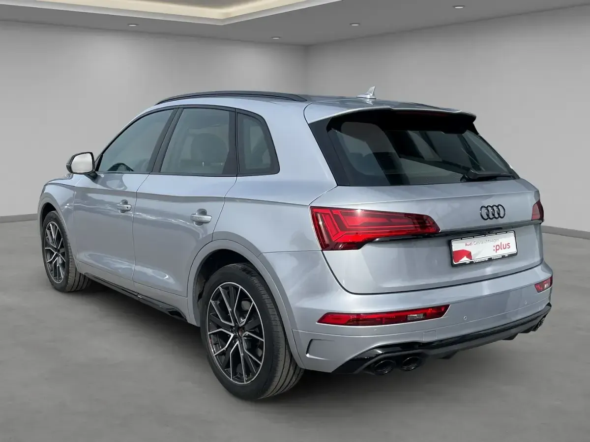 Gebraucht Audi SQ5 Ambiente 341 PS (250 kW) 2023 Florettsilber metallic (metallic) SUV