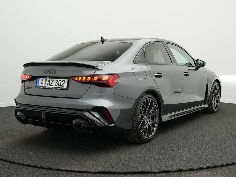 Gebraucht Audi RS3 Ambiente 400 PS (294 kW) 2025 Grau Limousine