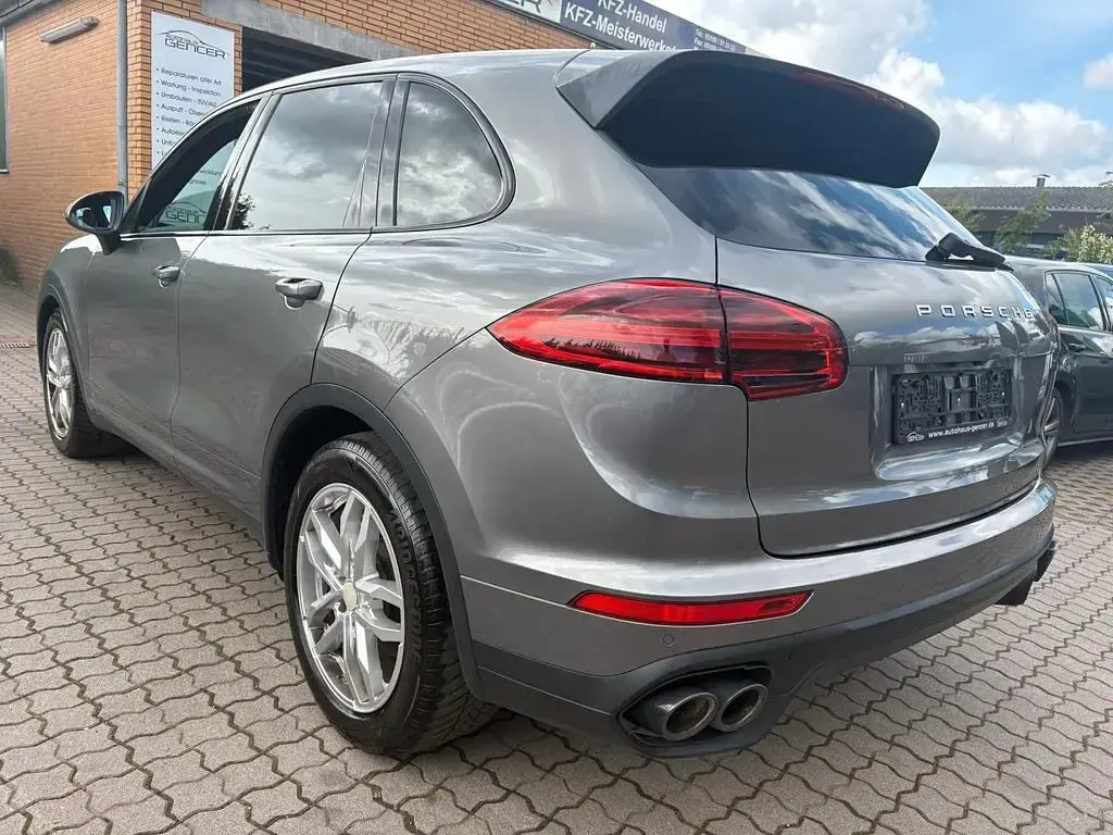 Gebraucht Porsche Cayenne S 385 PS (283 kW) 2015 Grau SUV
