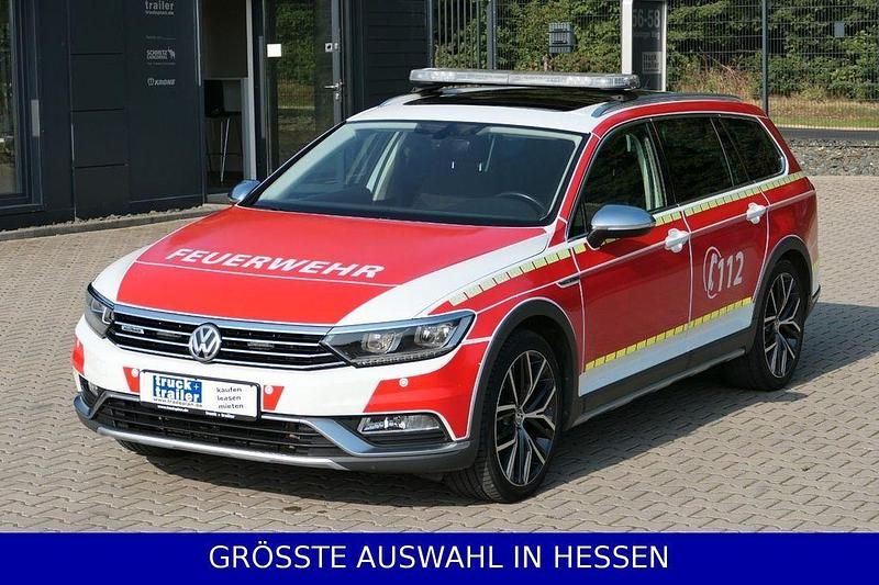 Weiß Gebraucht 2018 VW Passat Alltrack Kombi | 29.738 € (Teuer) - Bild 1/4