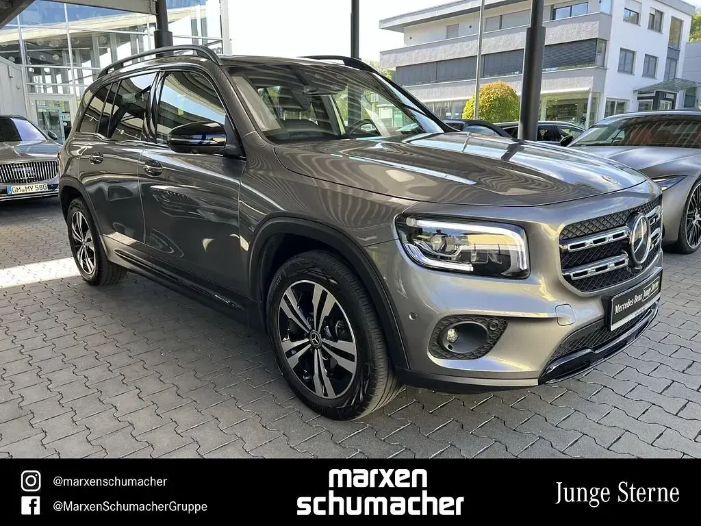 Gebraucht Mercedes GLB200 Progressive 163 PS (119 kW) 2022 Lack mountaingrau SUV