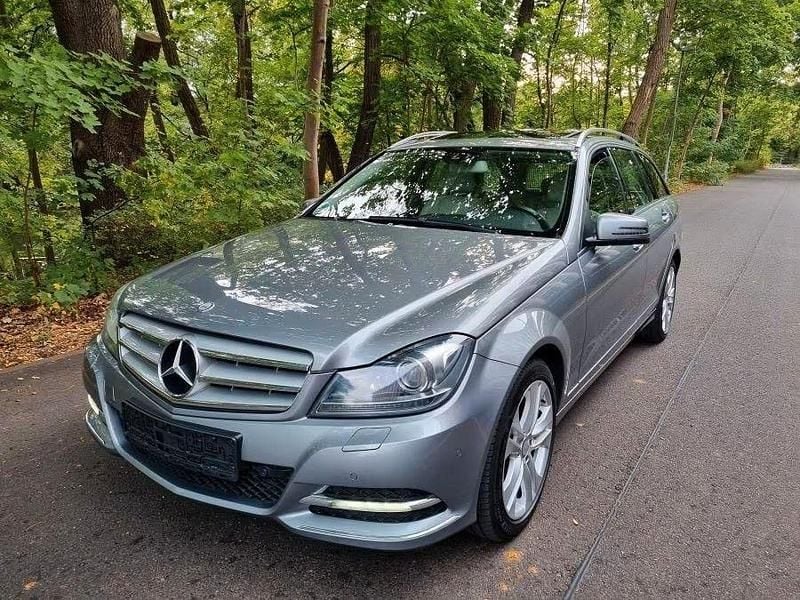 Silber Gebraucht 2013 Mercedes C250 Avantgarde Kombi | 12.990 € (Guter Preis) - Bild 1/4