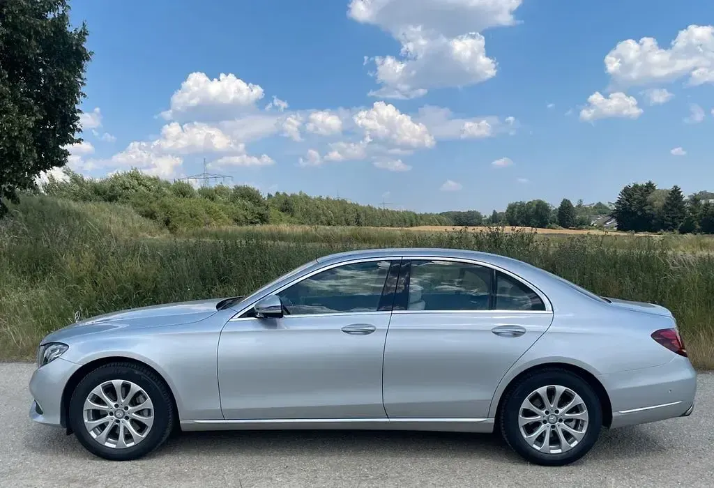 Gebraucht Mercedes E250 Exclusive 211 PS (155 kW) 2017 Silber Limousine