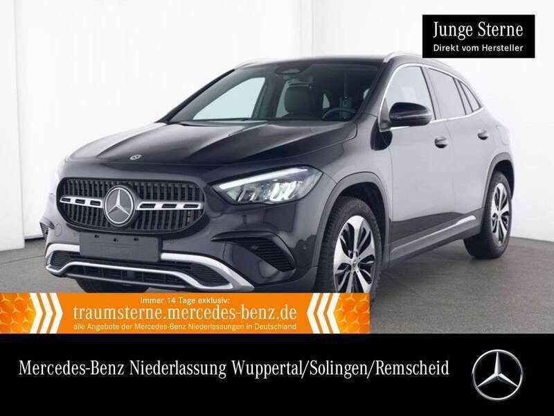 Kosmosschwarz Gebraucht 2024 Mercedes GLA180 Advanced SUV | 34.990 € (Guter Preis) - Bild 1/3