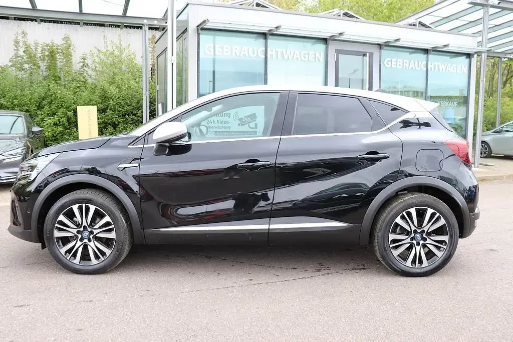 Używany Renault Captur Initiale Paris 91 KM (66 kW) 2022 Czarny SUV