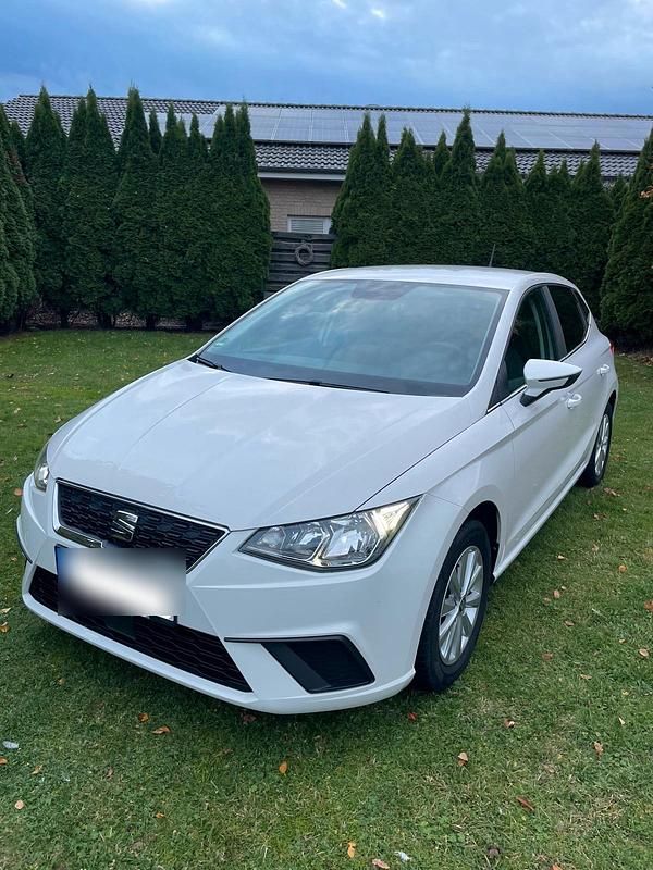 Weiß Gebraucht 2019 Seat Ibiza Style Kleinwagen | 10.600 € (Fairer Preis) - Bild 1/4