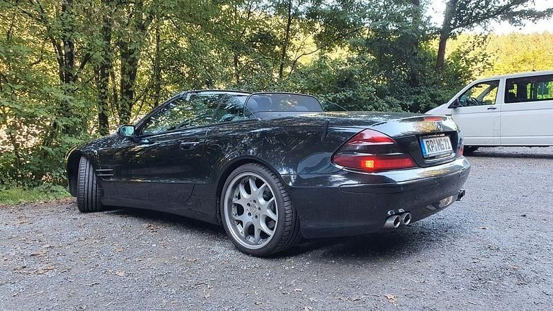 Schwarz Gebraucht 2004 Mercedes SL350 Cabrio | 18.999 € (Fairer Preis) - Bild 1/4