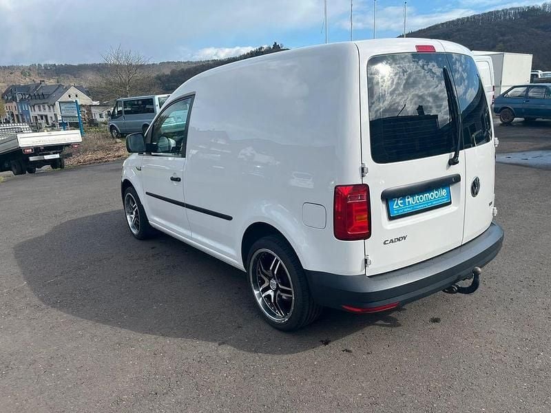 Usata VW Caddy 102 CV (75 kW) 2016 Bianco Monovolume