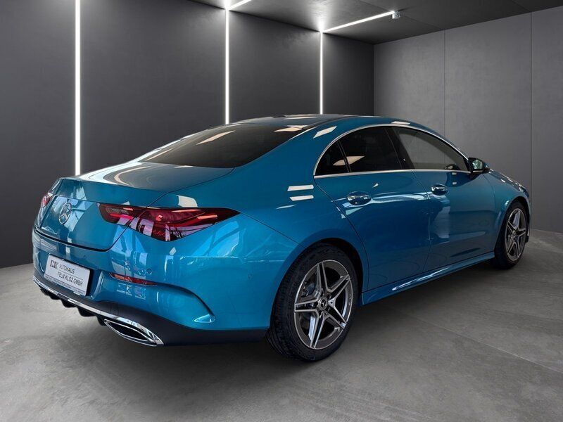 Gebraucht Mercedes CLA250 Premium 224 PS (164 kW) 2023 Blau Limousine
