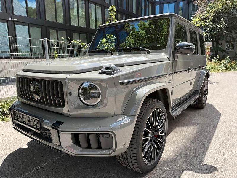 Schwarz Neu 2025 Mercedes G63 AMG Active SUV | 285.599 € (Teuer) - Bild 1/4
