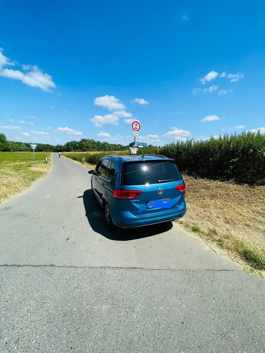 Gebraucht VW Touran 116 PS (85 kW) 2018 Blau Van / Kleinbus