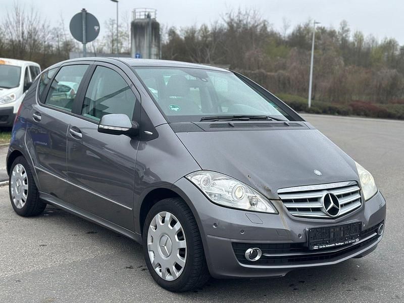 Gebraucht Mercedes A200 136 PS (100 kW) 2010 Kleinwagen