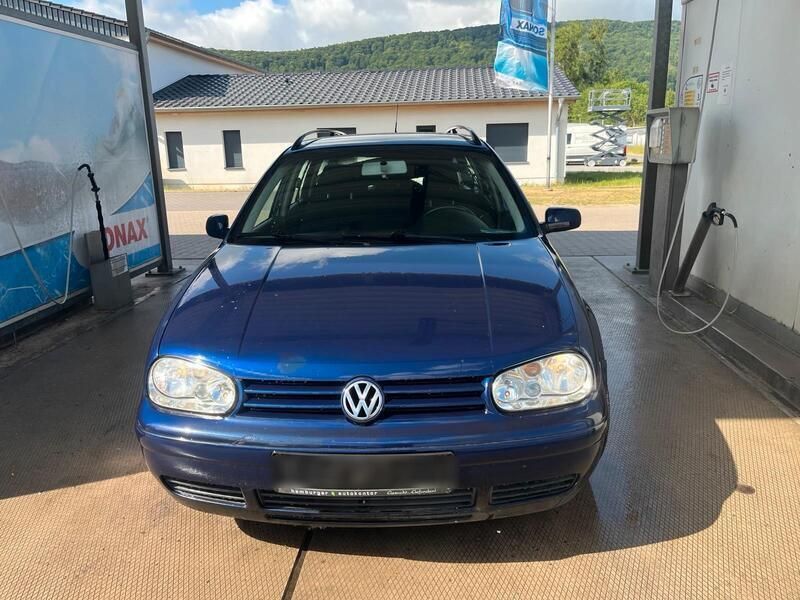 Blau Gebraucht 2003 VW Golf IV Kombi | 1.500 € - Bild 1/4