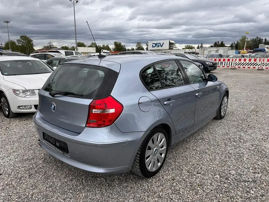 Gebraucht BMW 118 143 PS (105 kW) 2009 Blau Kleinwagen