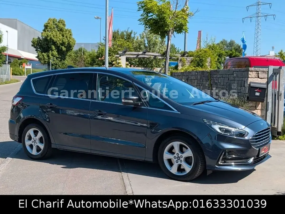 Gebraucht Ford S-MAX Titanium 150 PS (110 kW) 2021 Grau Van / Kleinbus