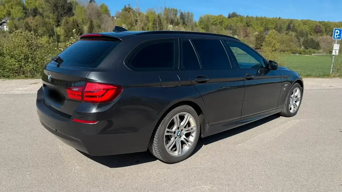 Gebraucht BMW 525 M Sport 218 PS (160 kW) 2012 Schwarz Limousine