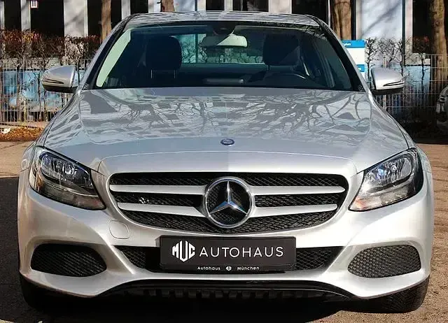 Gebraucht Mercedes C200 136 PS (100 kW) 2016 Silber Limousine