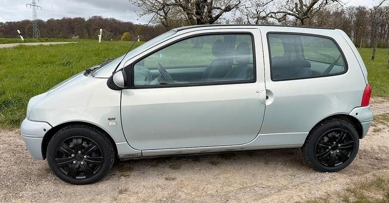 Gebraucht Renault Twingo 75 PS (55 kW) 2004 Blau Kleinwagen