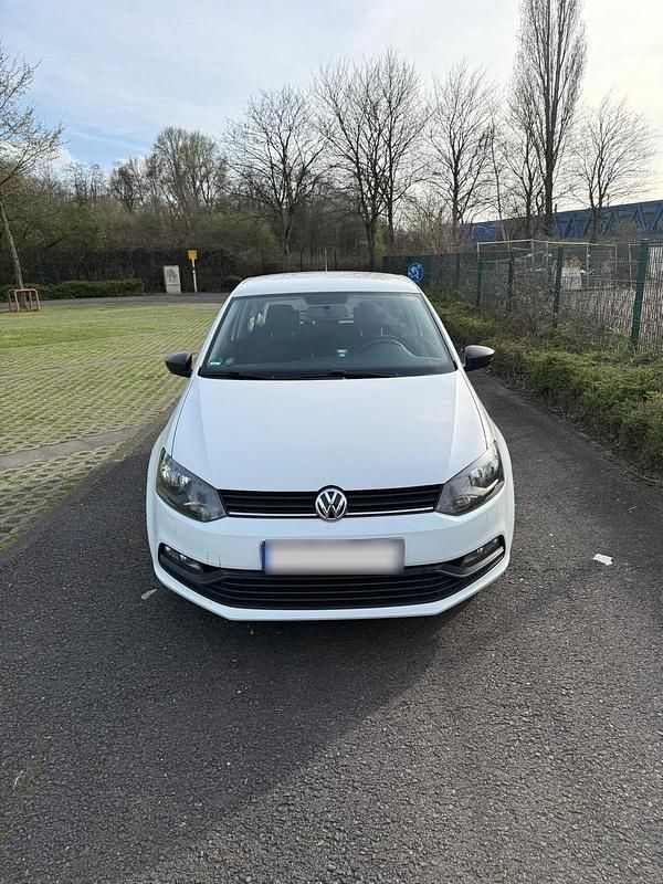 Gebraucht VW Polo 60 PS (44 kW) 2014 Weiß Kleinwagen