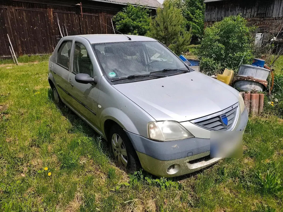 Gebraucht Dacia Logan 92 PS (67 kW) 2005 Silber Limousine