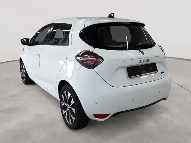 Second-hand Renault Zoe Evolution 80 kW (110 CP) 2023 Alb Hatchback